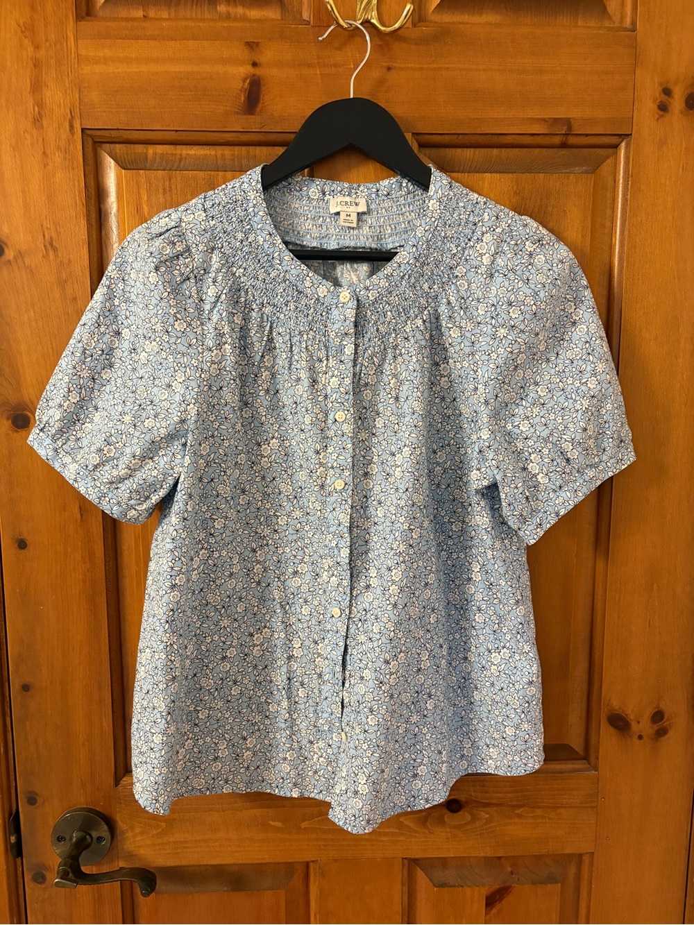 J. Crew Factory Blue & White Floral Button-Front Short Sleeve Top, size medium